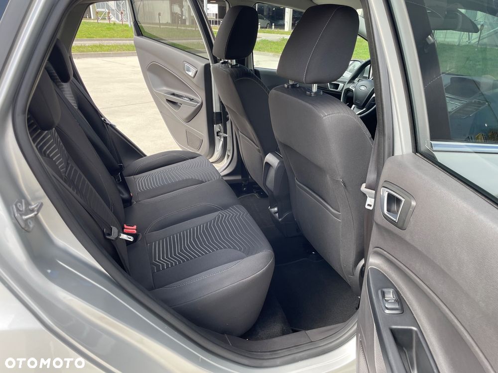 Ford Fiesta 1.0 EcoBoost Titanium - 17