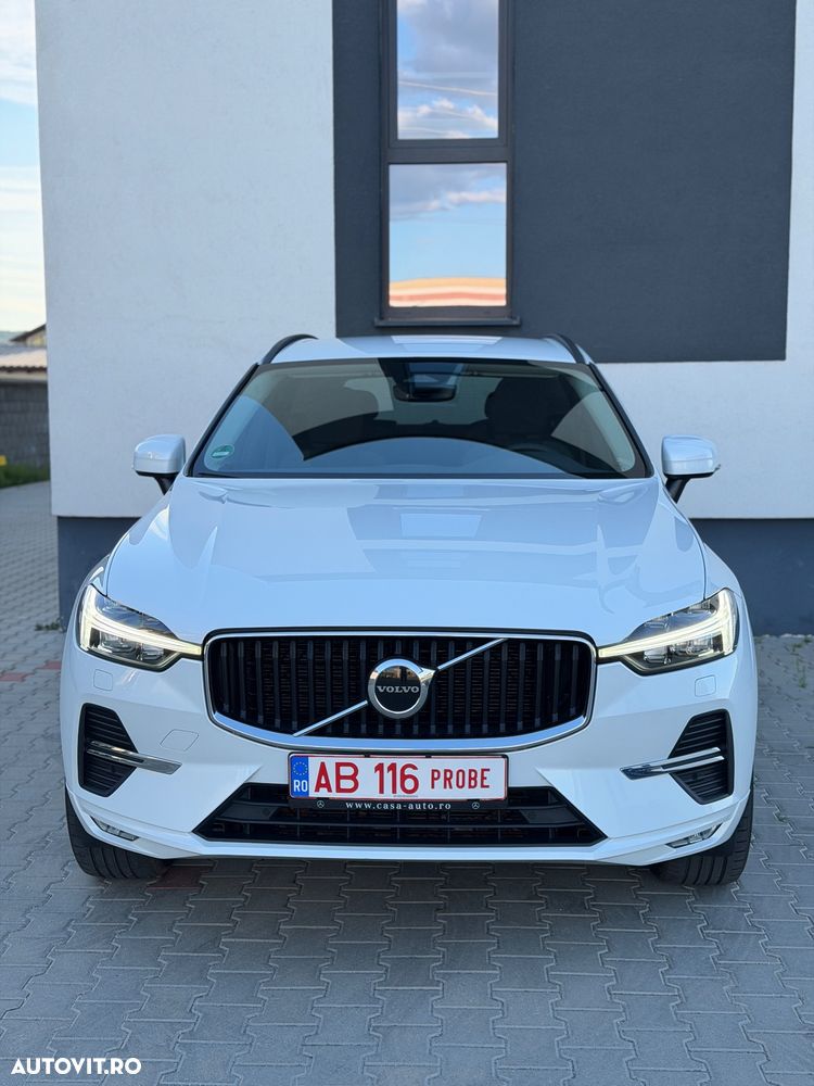 Volvo XC 60 B4 MHEV AWD Momentum Pro - 3