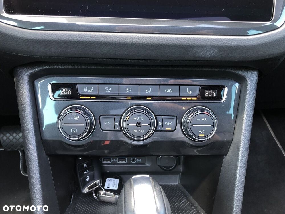 Volkswagen Tiguan - 18