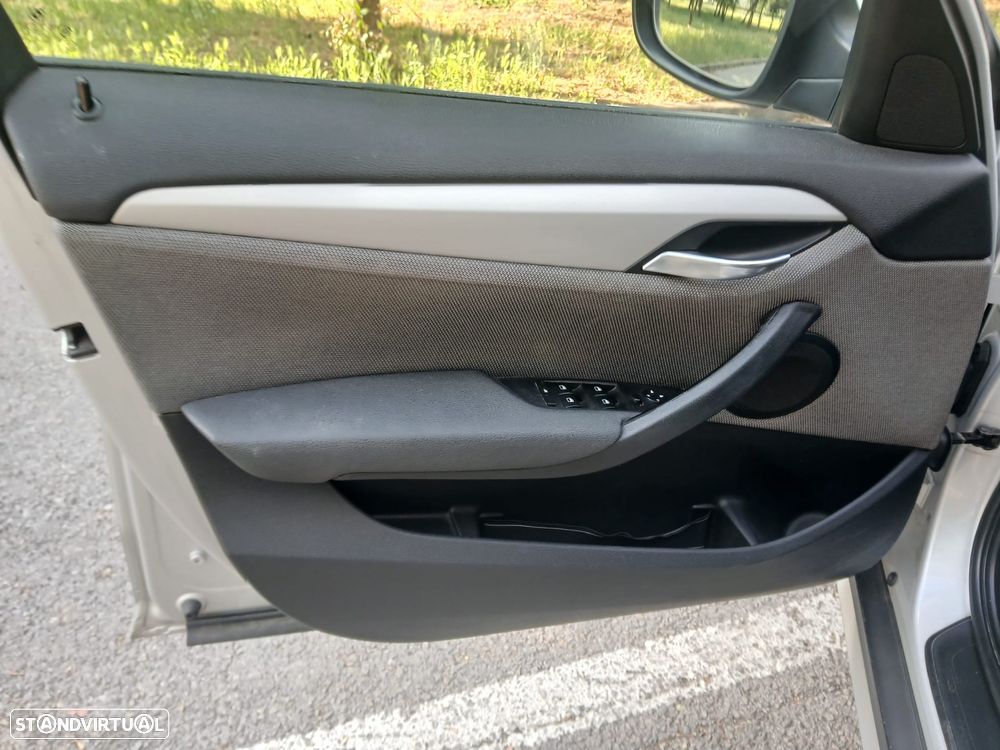 BMW X1 20 d sDrive - 22