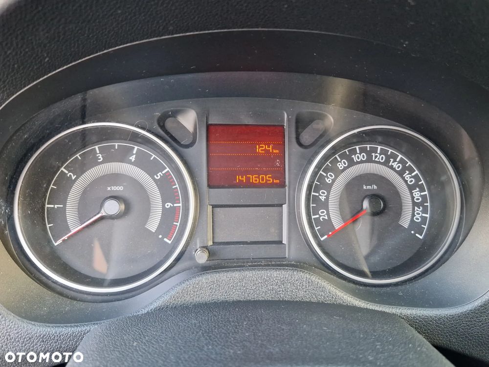 Peugeot 301 1.6 VTi Allure - 23