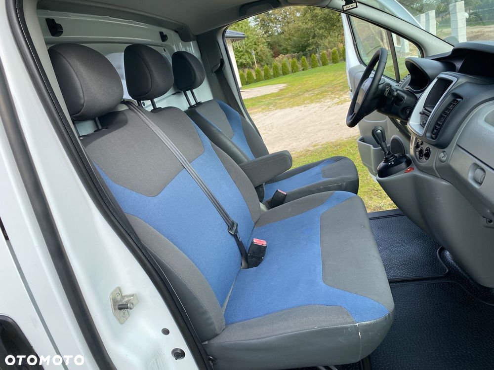 Renault Trafic - 25