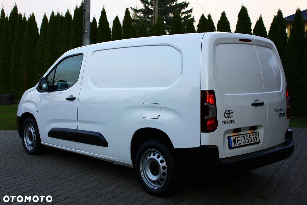Toyota Proace City CHŁODNIA 1.5D-4D 102KM LONG L2 3 Osobowy - 15