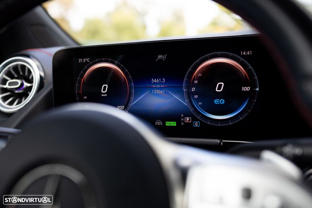 Mercedes-Benz EQA 250 AMG Line - 32