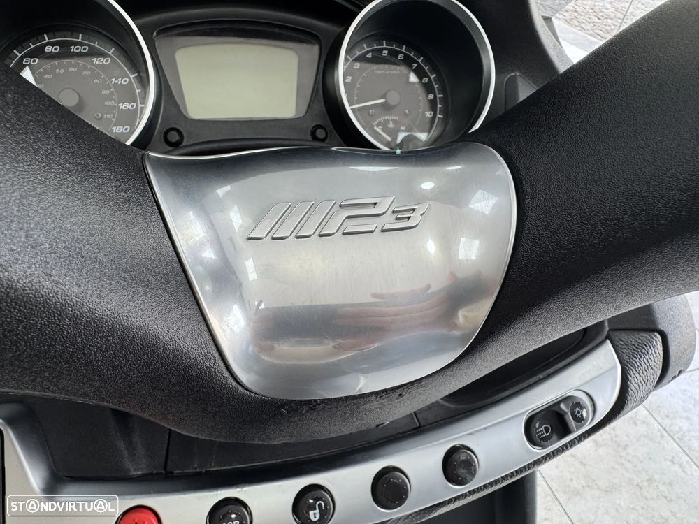 Piaggio MP3 400 HPE - 15