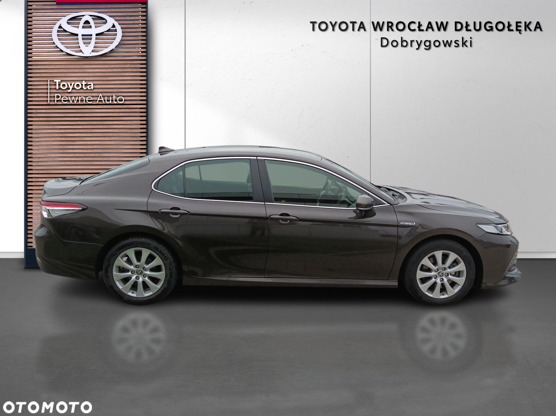 Toyota Camry 2.5 Hybrid Comfort CVT - 7