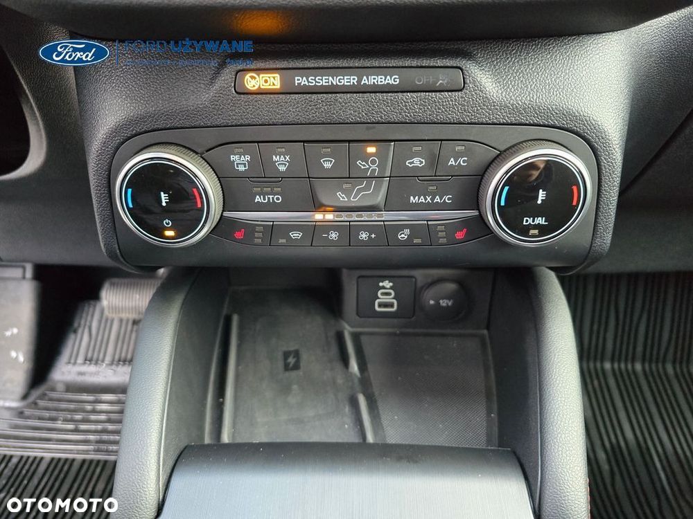 Ford Kuga - 17