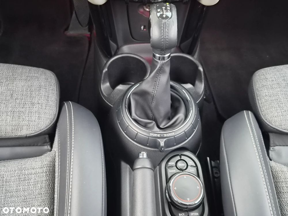 MINI Cooper Seven Chili - 19