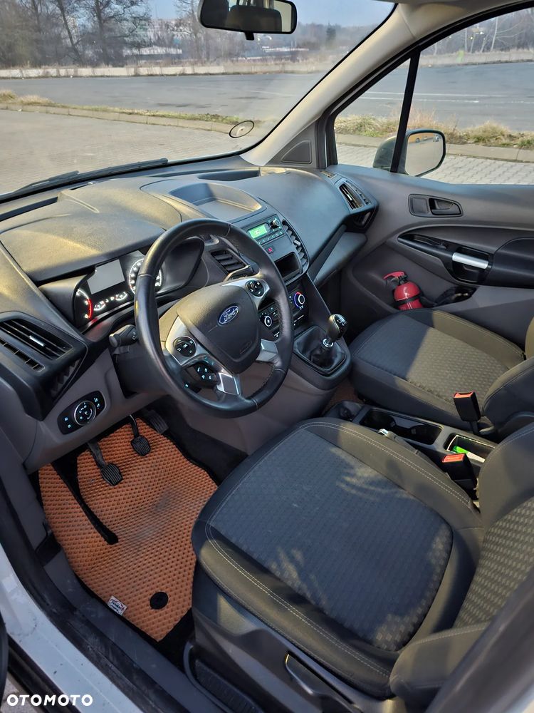 Ford Transit Connect - 8