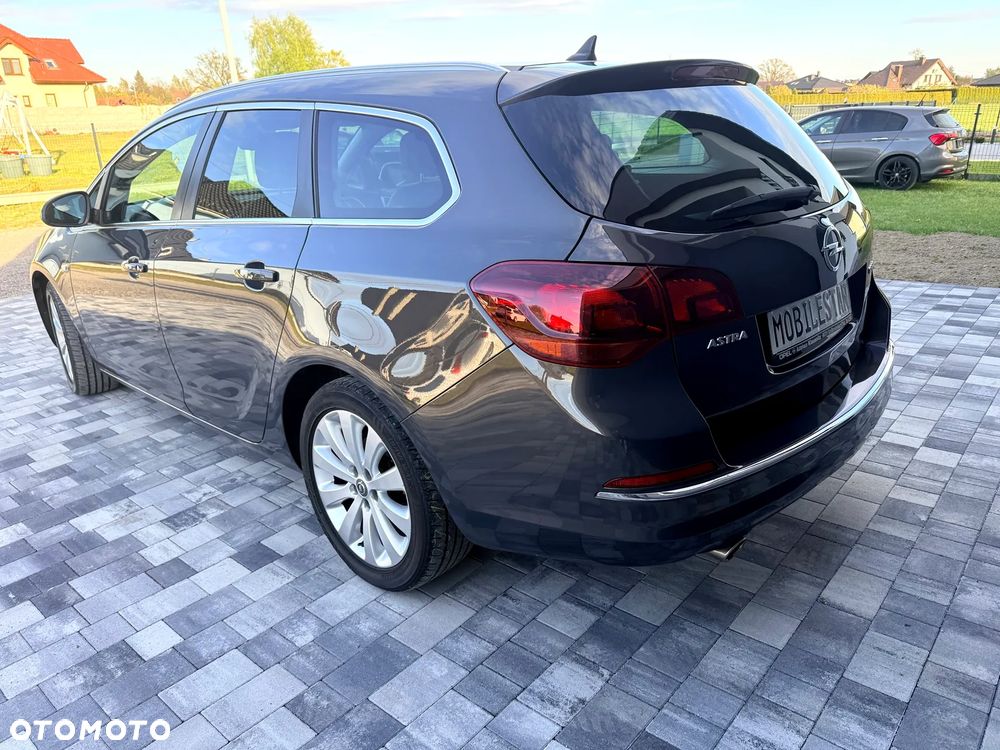 Opel Astra 1.4 Turbo Cosmo - 5