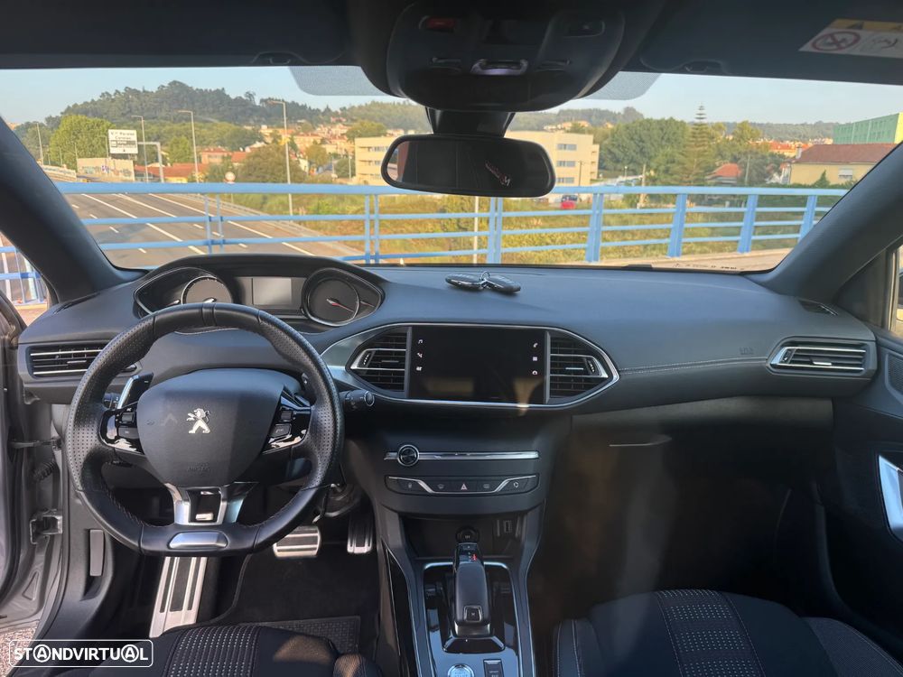 Peugeot 308 PureTech 130 EAT6 Stop & Start GT-Line Edition - 14