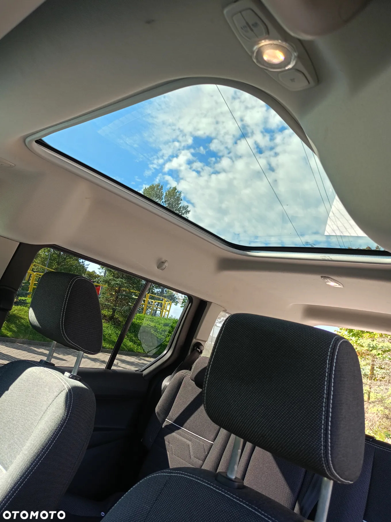 Ford Tourneo Connect Gr 1.5 TDCi Titanium - 8