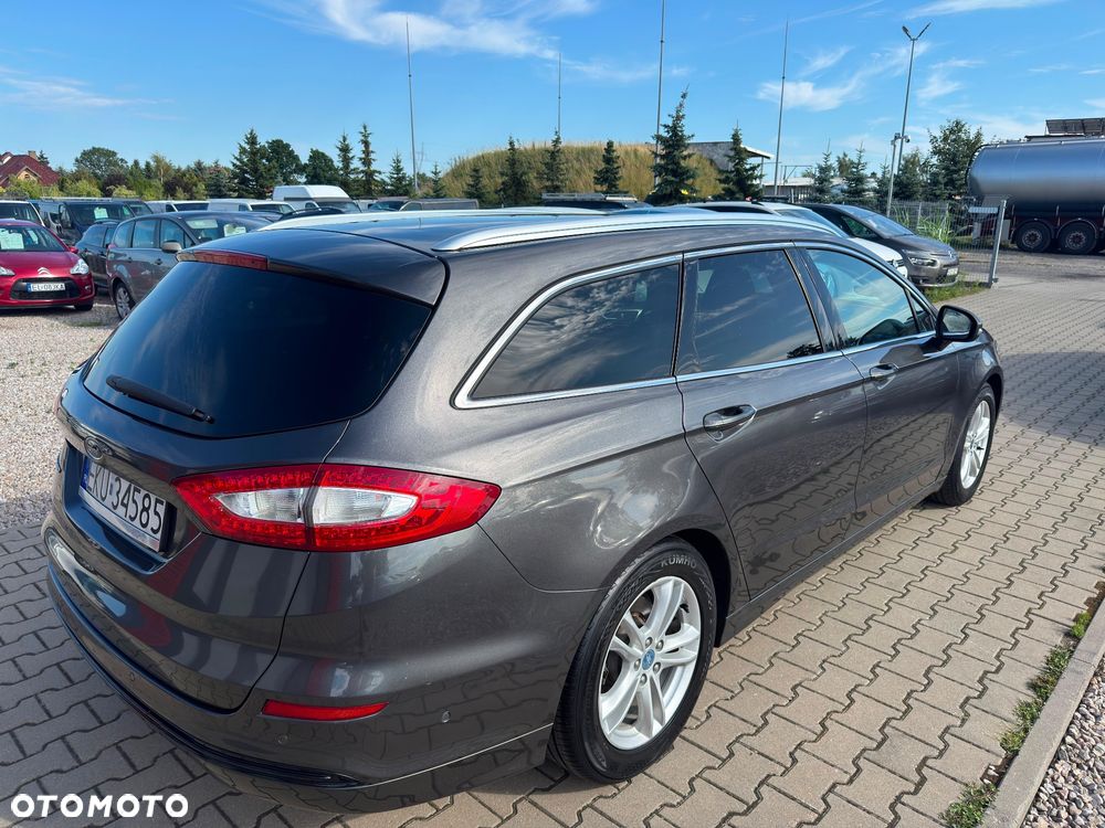 Ford Mondeo - 22