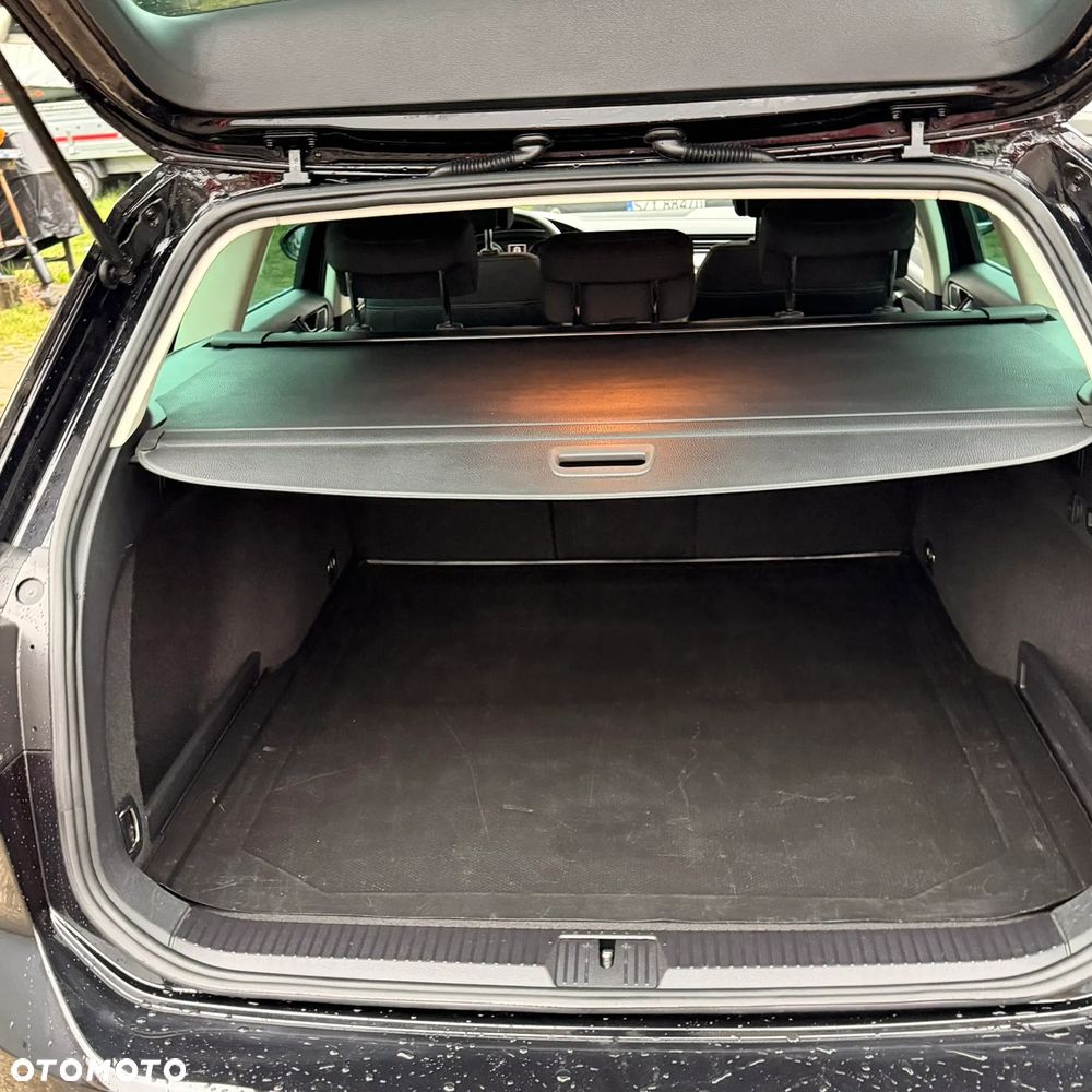 Volkswagen Passat - 5