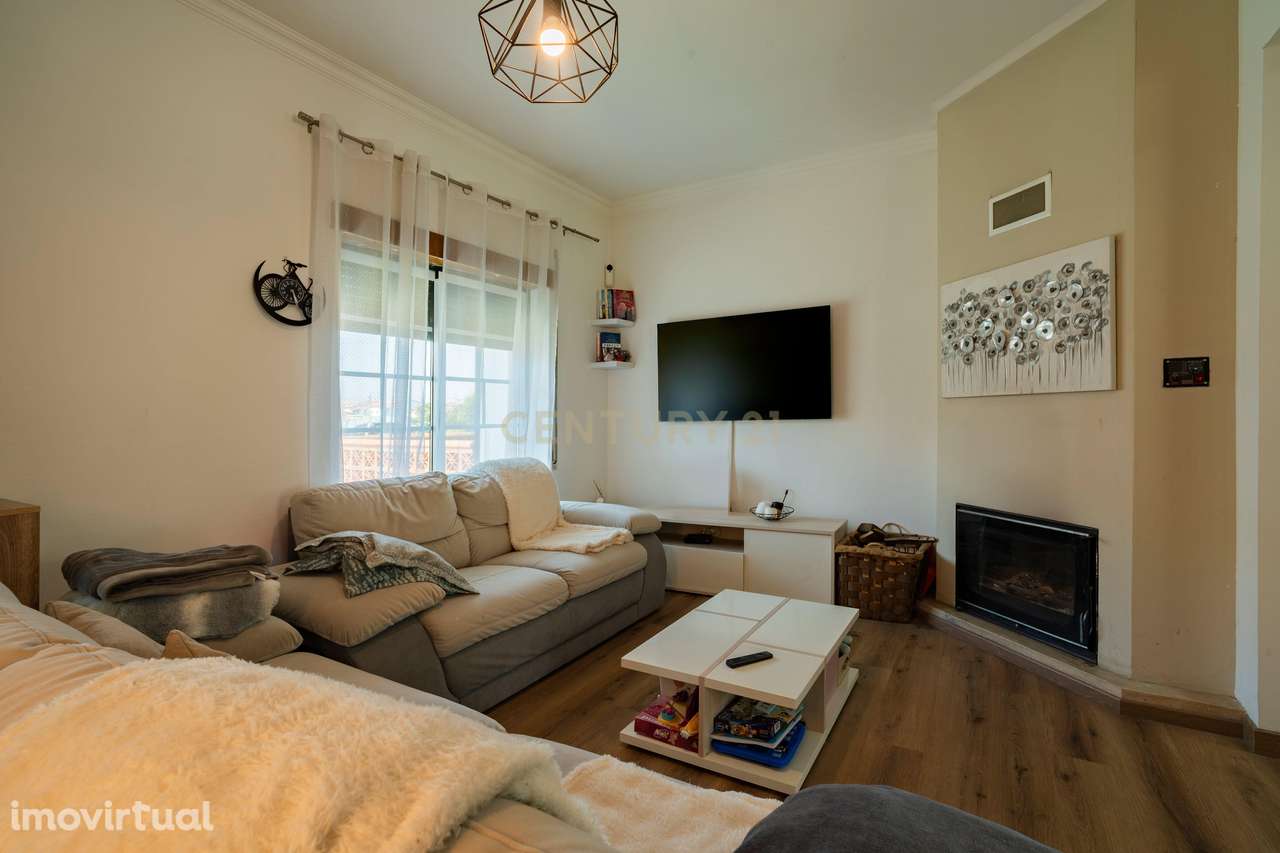 Moradia T3 em Marinha Grande, Comeira - Grande imagem: 2/31