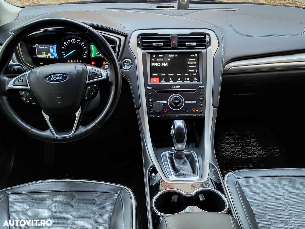 Ford Mondeo Vignale 2.0 Hybrid - 11