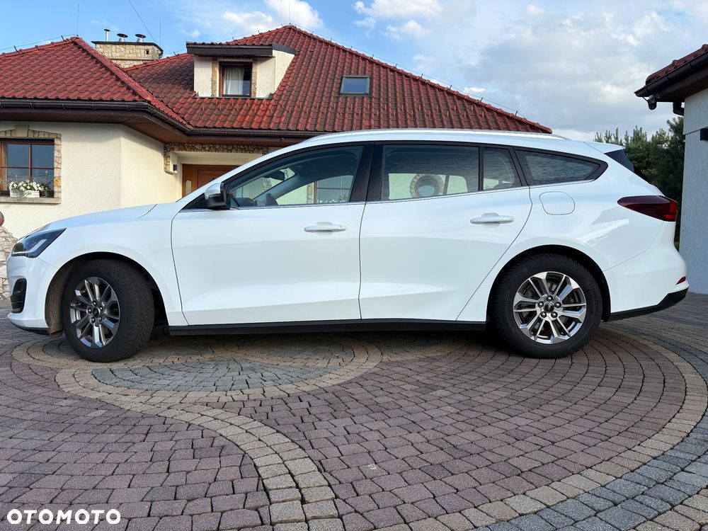 Ford Focus 1.0 EcoBoost Titanium - 3