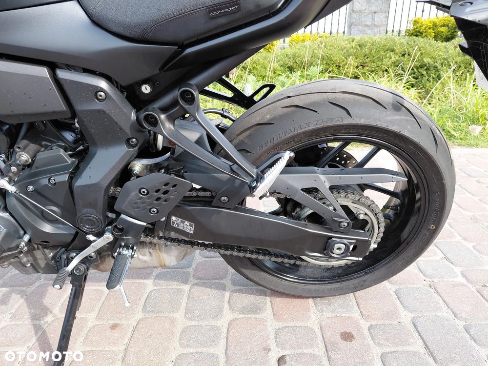 Yamaha MT - 19