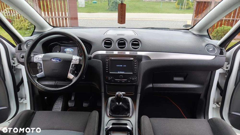 Ford S-Max 2.0 TDCi DPF Business Edition - 28