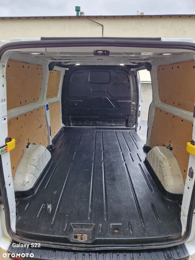 Ford TRANSIT CUSTOM - 17