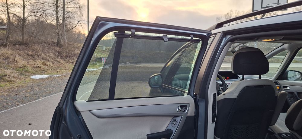 Citroën C4 Grand Picasso - 19