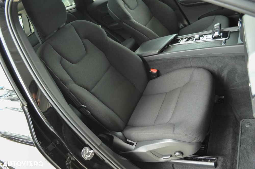 Volvo XC 60 Recharge T6 Twin Engine eAWD Inscription Expression - 24