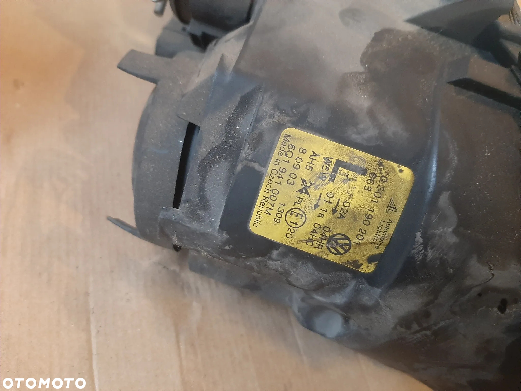 Lampa przód VW POLO IV  9N okular prawa lub lewa - 4