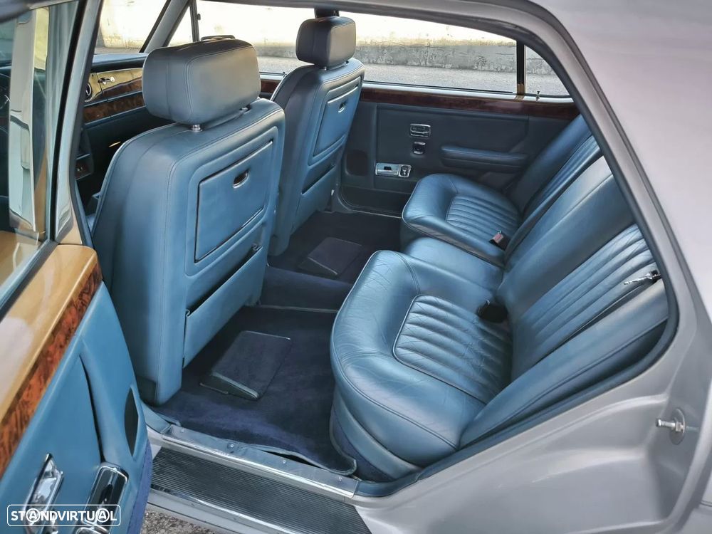 Rolls Royce Silver Spur - 27