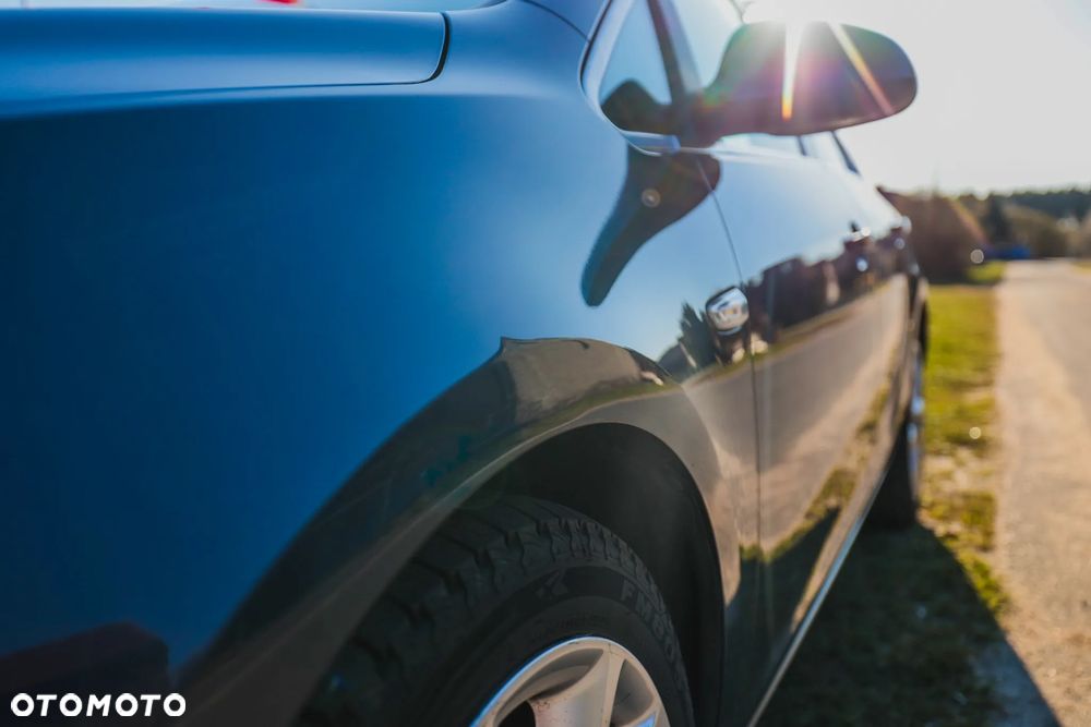 Opel Astra 1.6 T Cosmo - 10