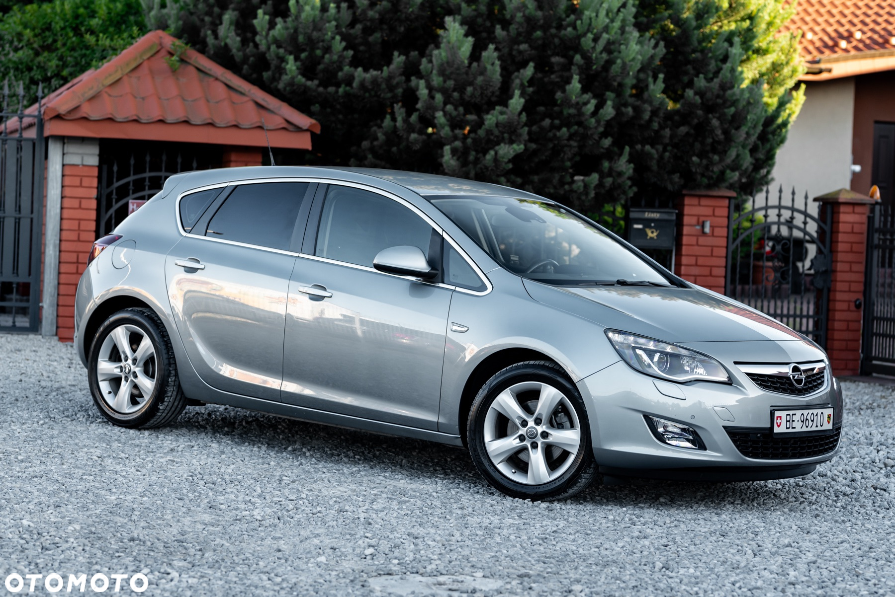 Opel Astra 1.6 Turbo Sport - 12