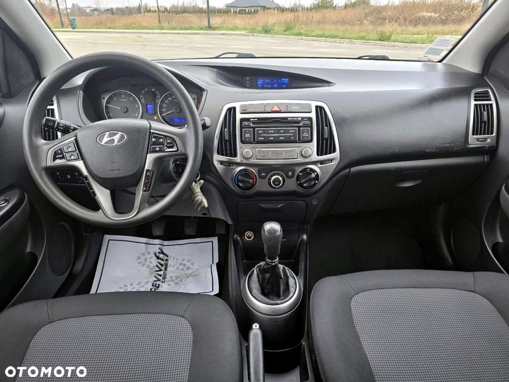 Hyundai i20 1.1 CRDi Comfort - 25