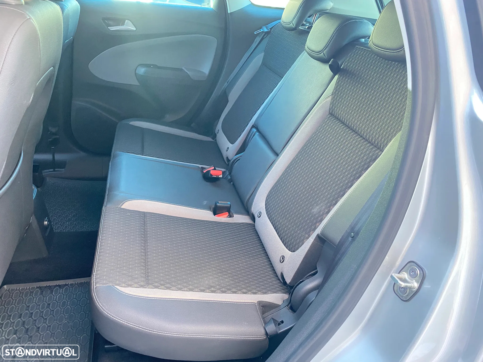 Opel Crossland X 1.6 CDTi Innovation - 31