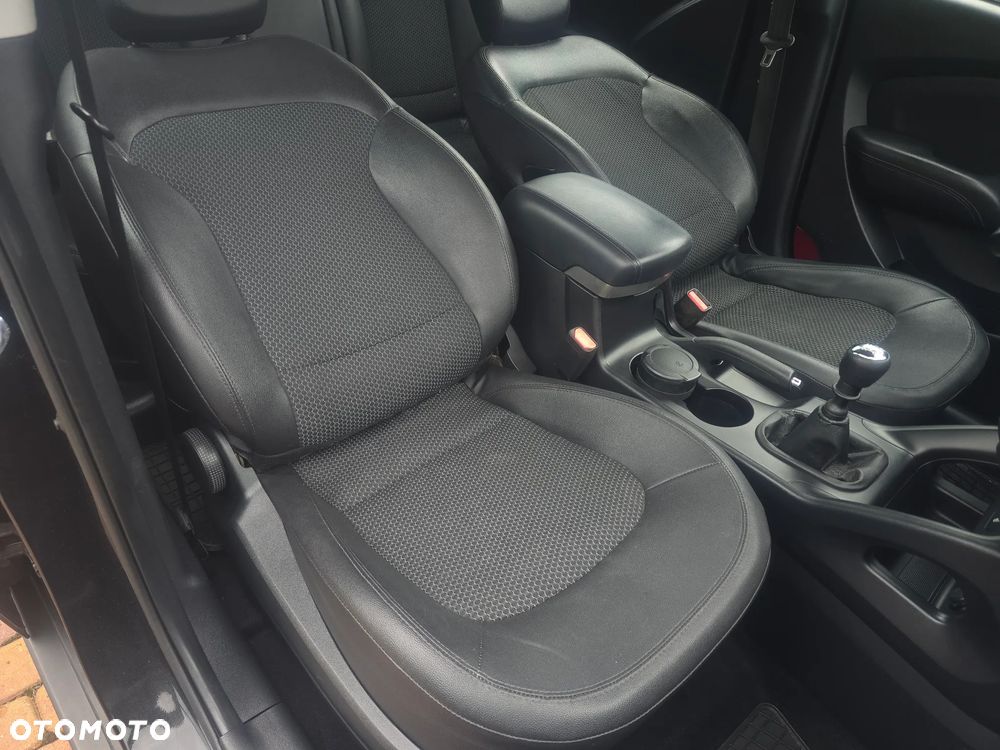 Hyundai ix35 2.0 CRDi Premium - 17