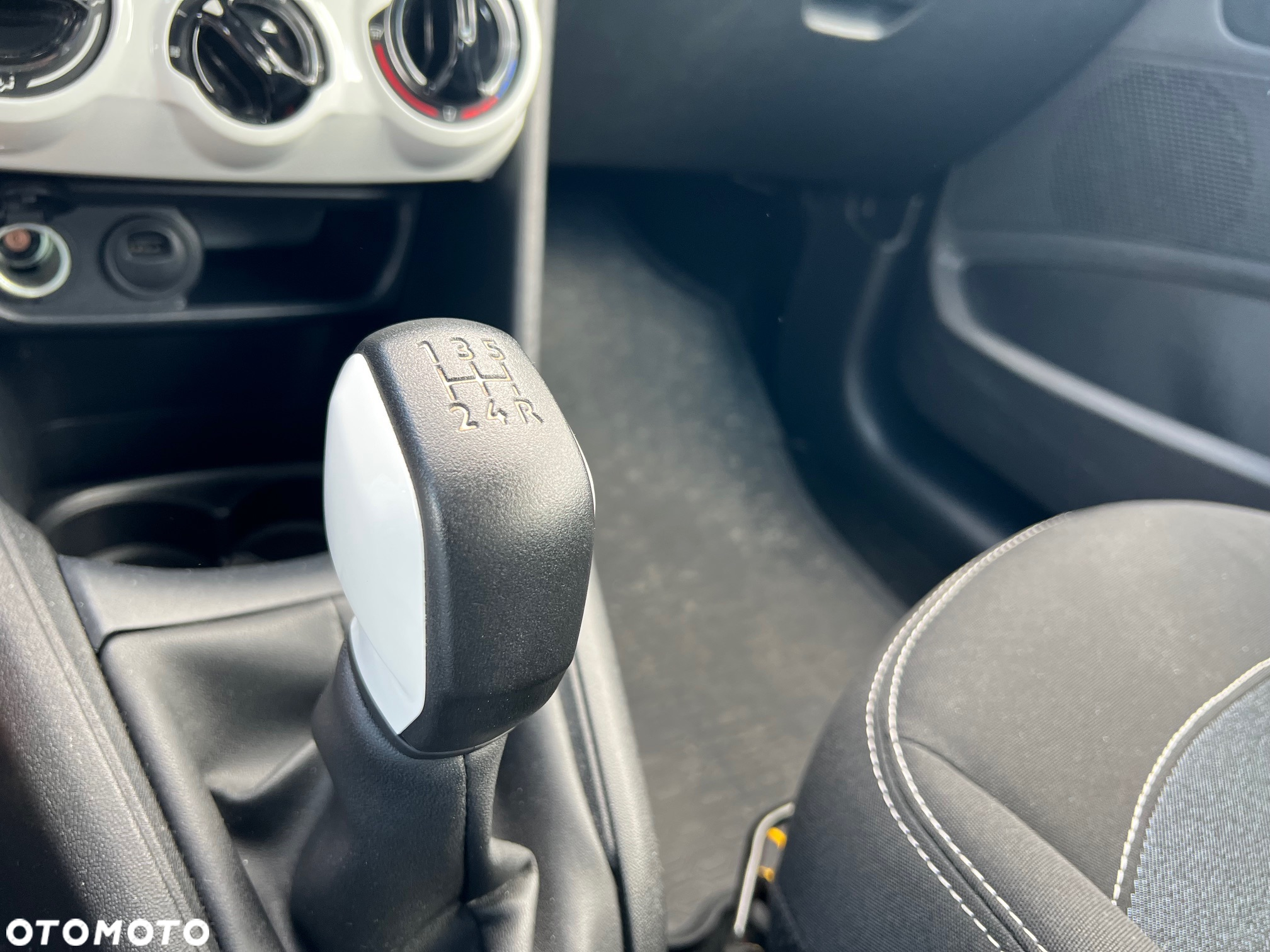 Peugeot 208 PureTech 68 Active - 13