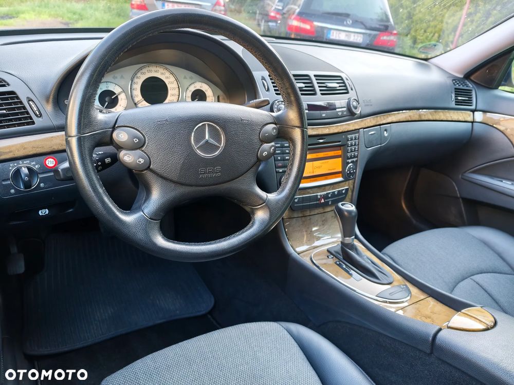 Mercedes-Benz Klasa E - 36