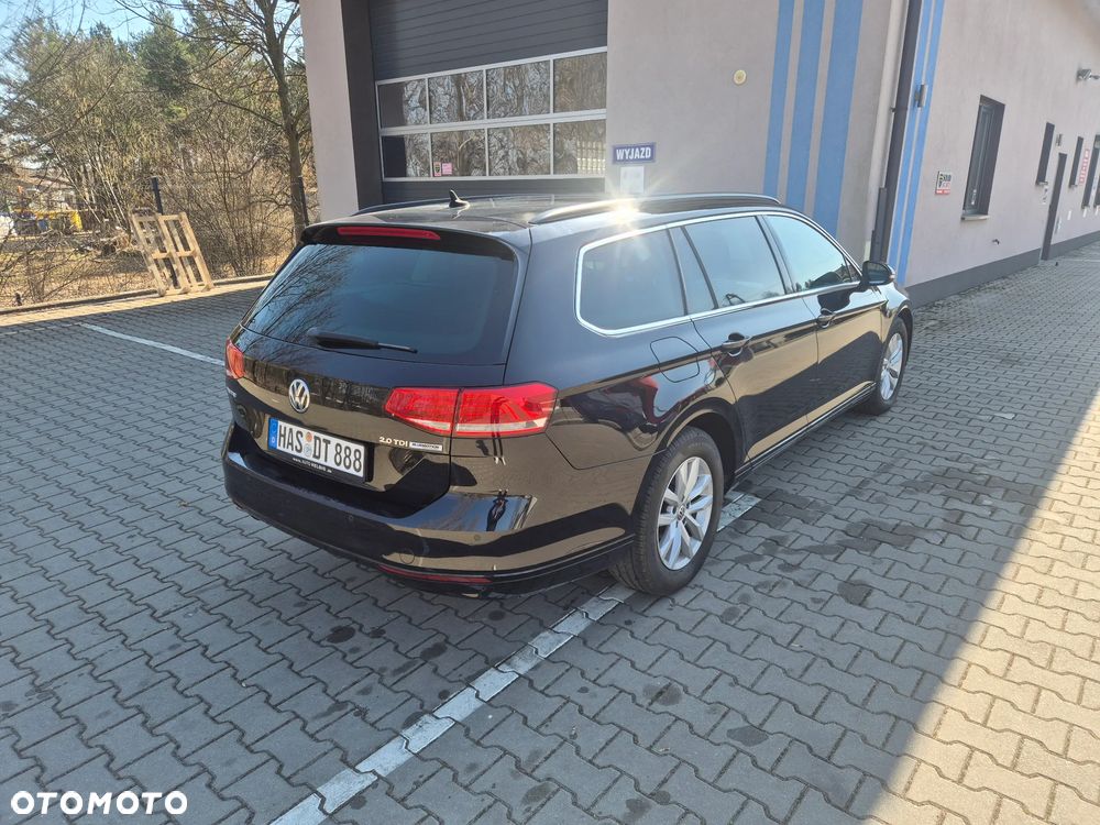 Volkswagen Passat 2.0 TDI (BlueMotion Technology) Comfortline - 4