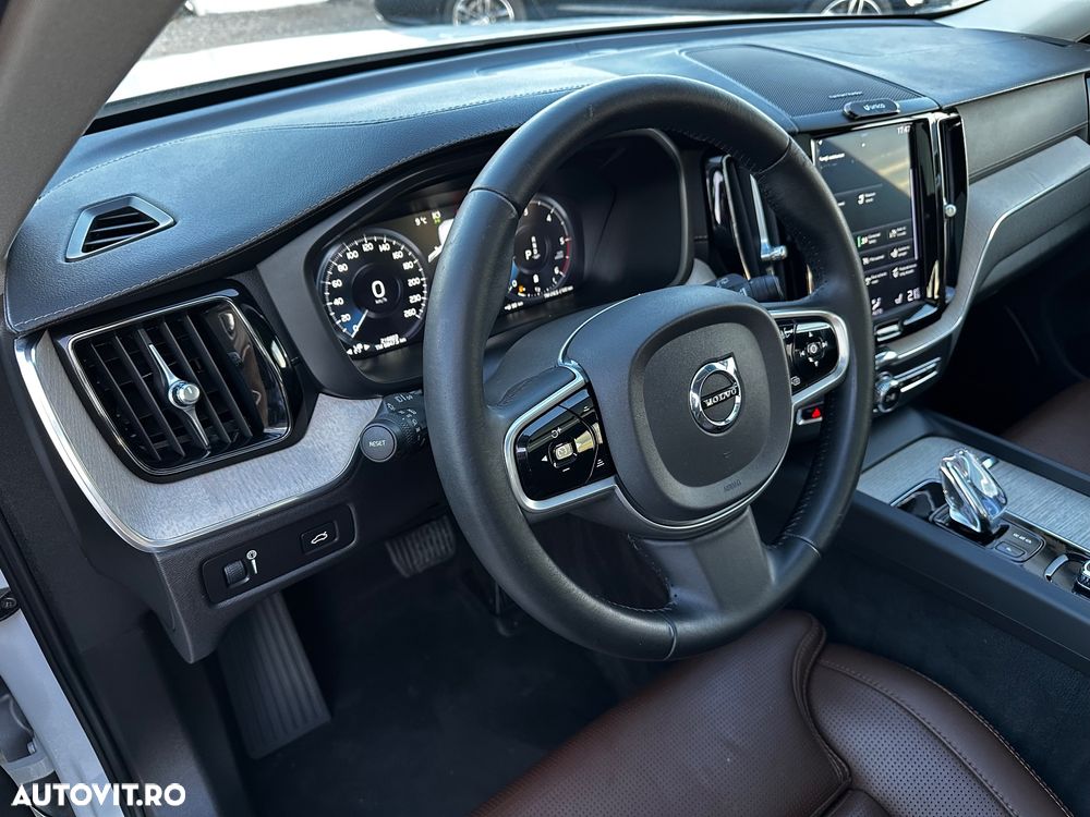 Volvo XC 60 B5 D AWD Geartronic Inscription - 27