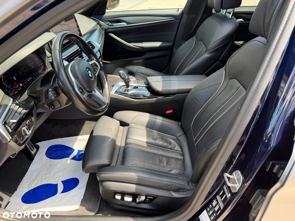 BMW Seria 5 520d xDrive MHEV M Sport sport - 10