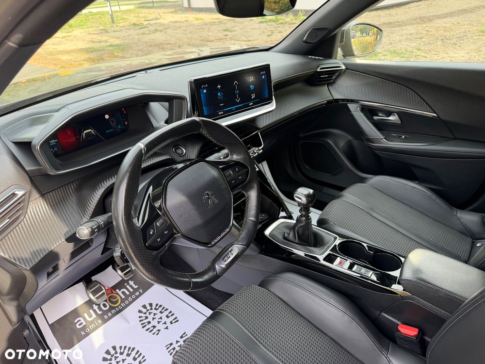 Peugeot 2008 - 16