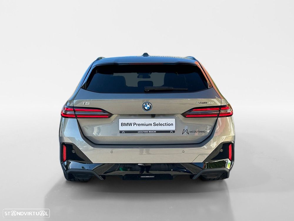 BMW i5 Touring eDrive40 - 4