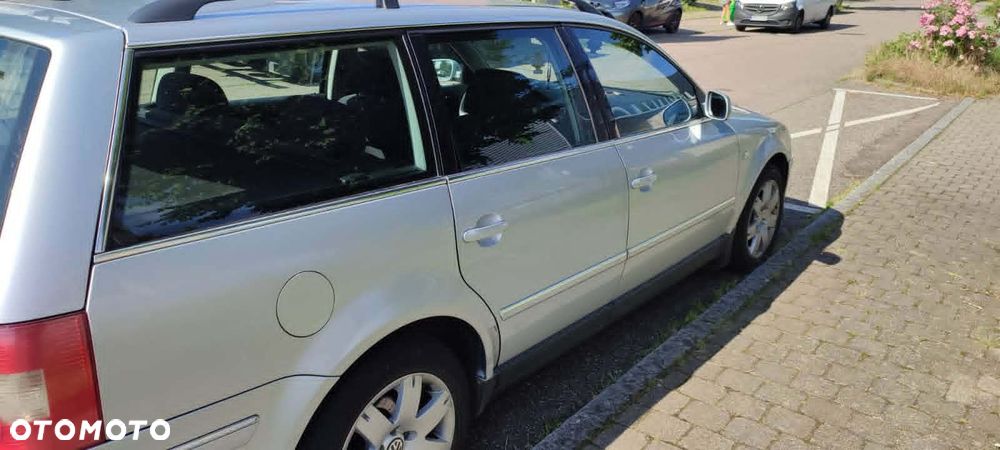 Volkswagen Passat 1.9 TDI Basis - 3