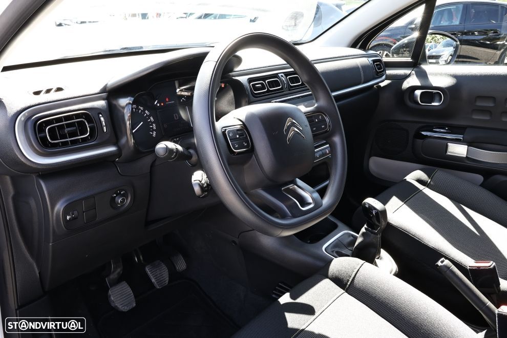 Citroën C3 1.2 PureTech C-Series — fotografia 11