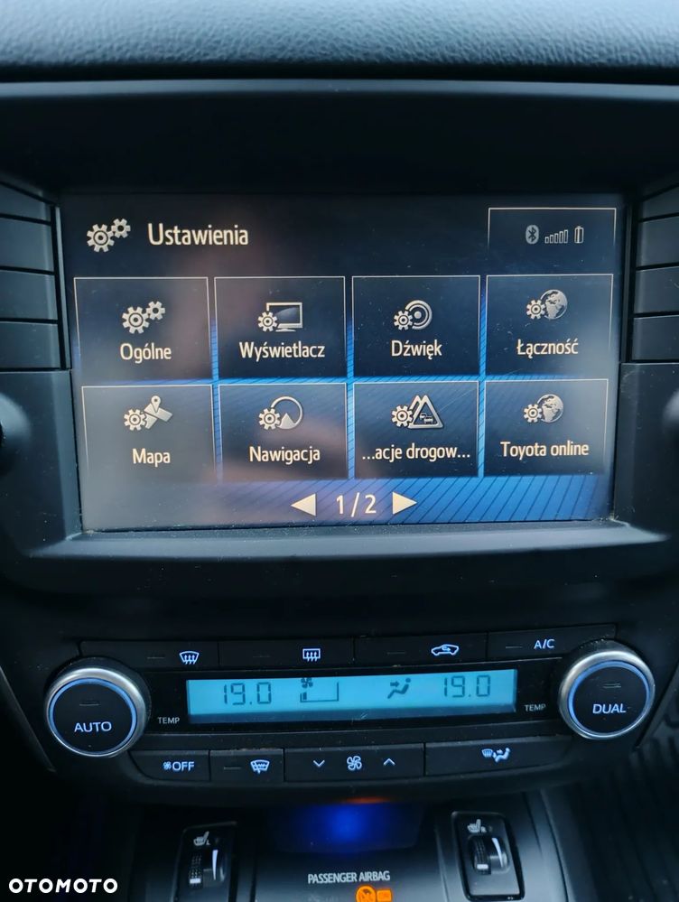 Toyota Avensis 2.0 D-4D Premium - 6