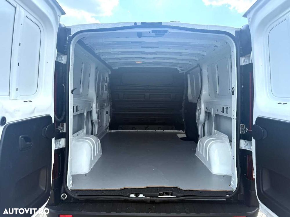 Renault TRAFIC L2H1 - 14