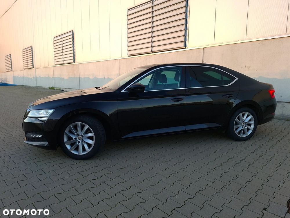 Skoda Superb 2.0 TDI SCR 4x4 Ambition DSG - 9