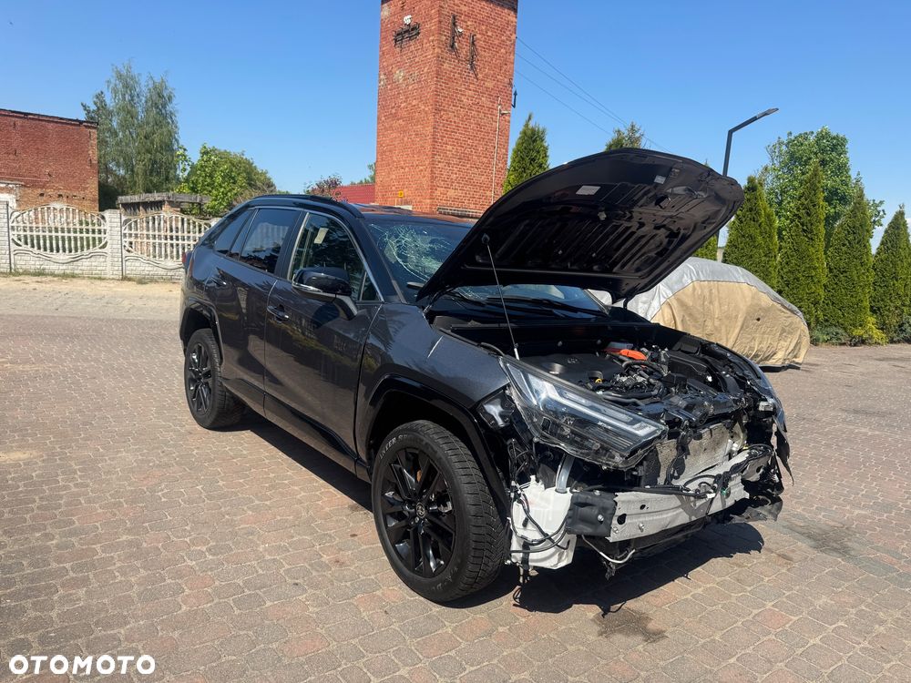 Toyota RAV4 - 1