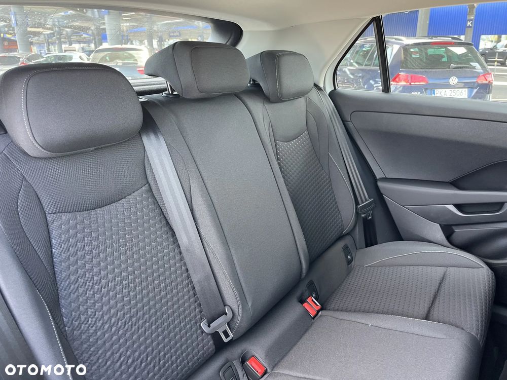 Volkswagen T-Roc 1.5 eTSI Trend DSG - 19