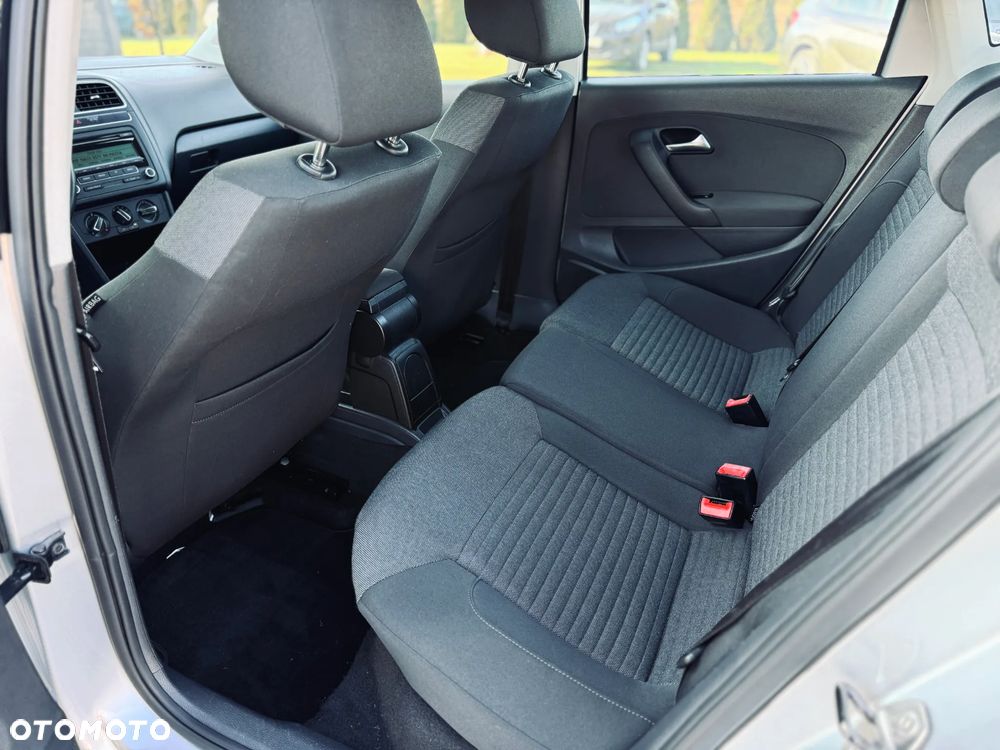 Volkswagen Polo 1.6 TDI Highline - 14