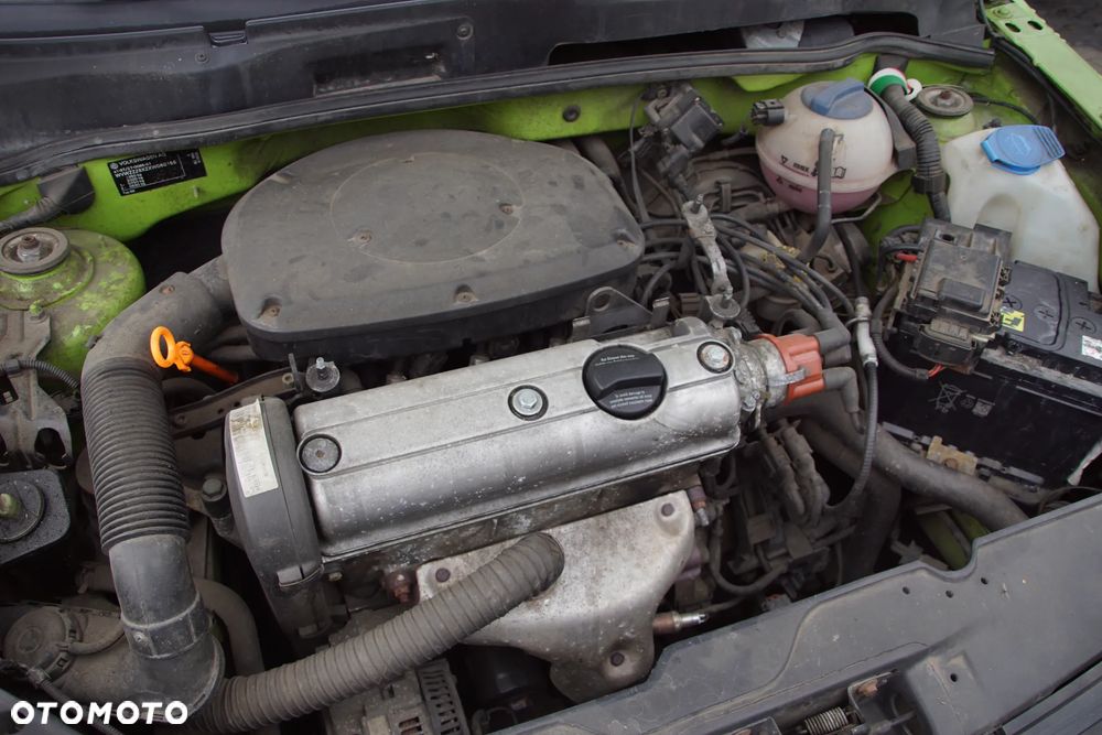 Auto na części - Volkswagen Lupo 1.0 MPI 50 KM ALL DKG LR6A 1998R Silnik Skrzynia Drzwi Maska Błotnik Zderzak Klapa Lampa Lusterko Klamka Szyba Deska Kokpit Sterownik Moduł Czujnik Licznik Panel Kierownica - 15