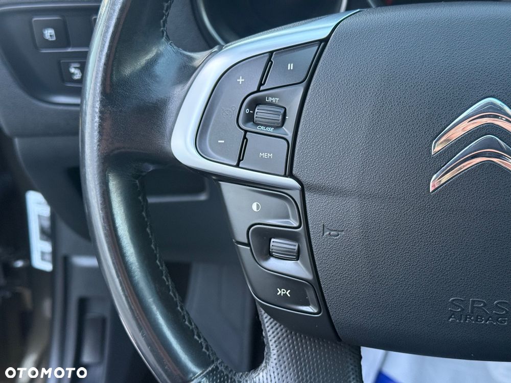 Citroën C4 VTi 120 Exclusive - 19